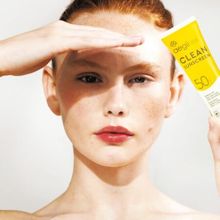 Aegli-Premium Organics: Το πιο καθαρό αντηλιακό της ελληνικής αγοράς είναι και το πιο αυστηρά υπεύθυνο 